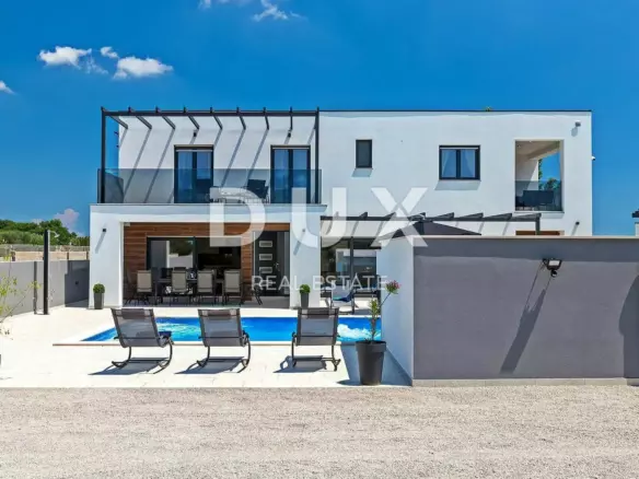 6-bedroom Detached House In Marčana, Croatia (280 M²)