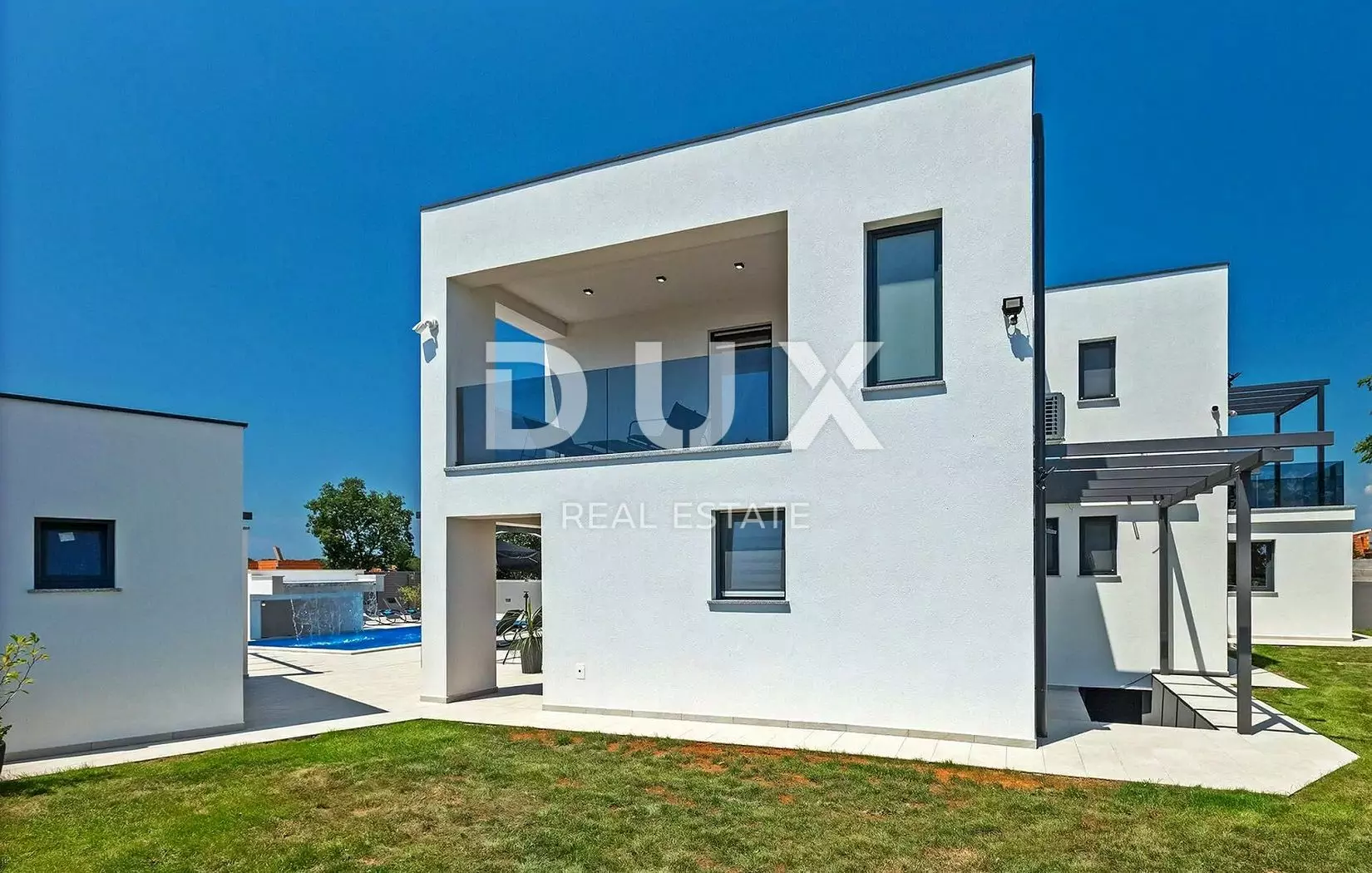 6-bedroom Detached House In Marčana, Croatia (280 M²)