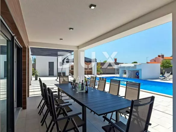 6-bedroom Detached House In Marčana, Croatia (280 M²)