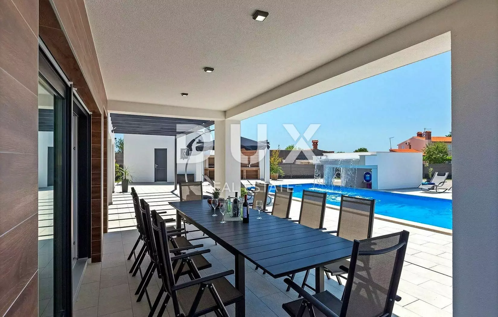 6-bedroom Detached House In Marčana, Croatia (280 M²)