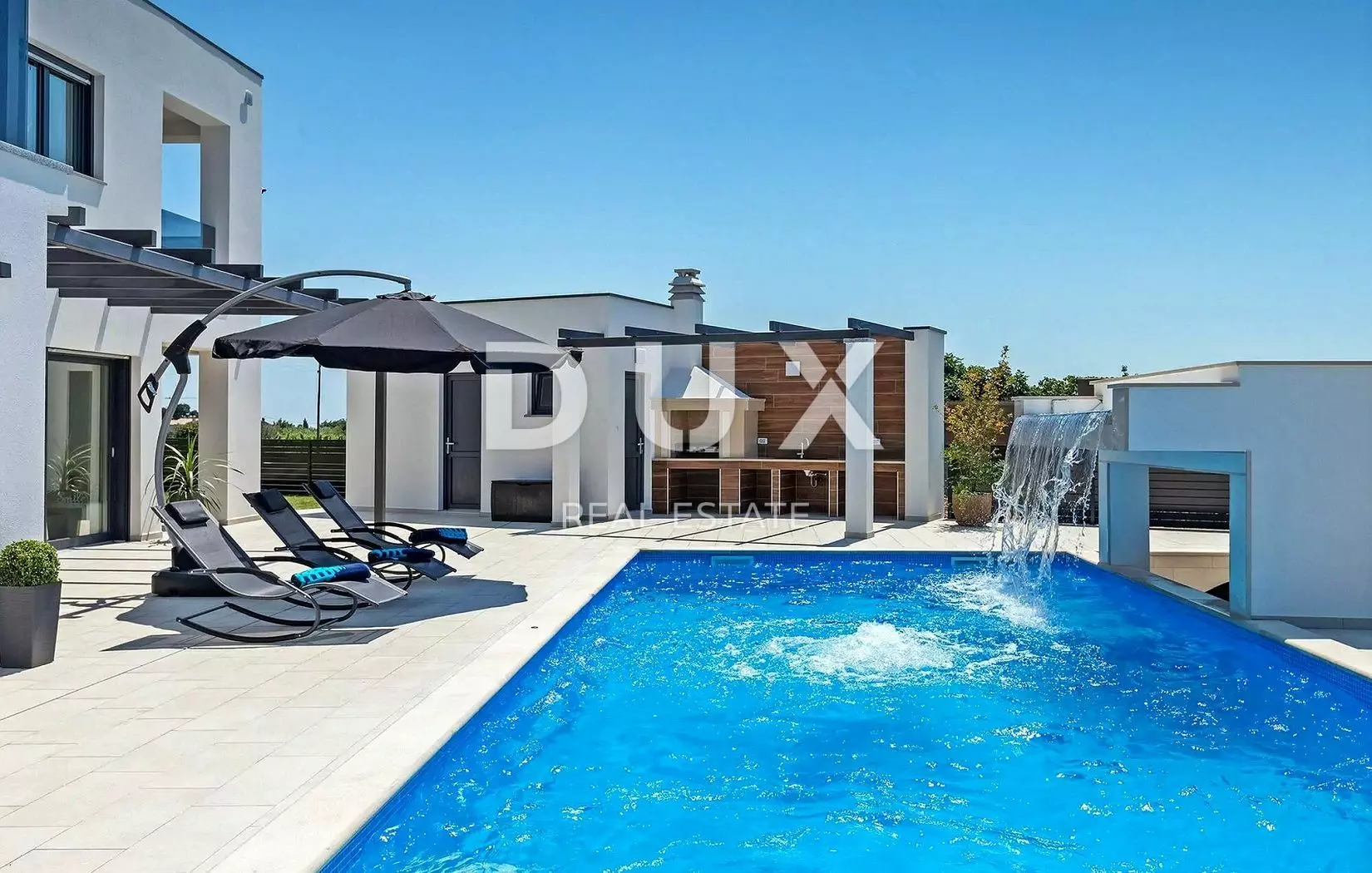 6-bedroom Detached House In Marčana, Croatia (280 M²)