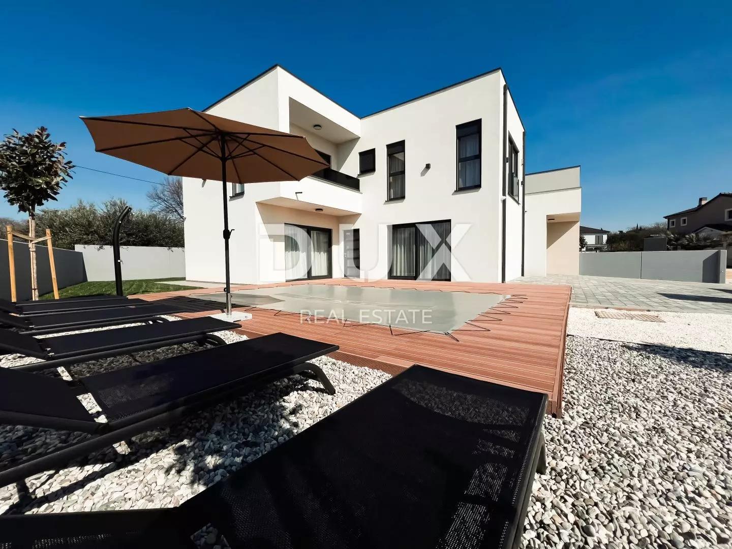 3-bedroom Detached House In Pomer, Croatia (188,19 M²)