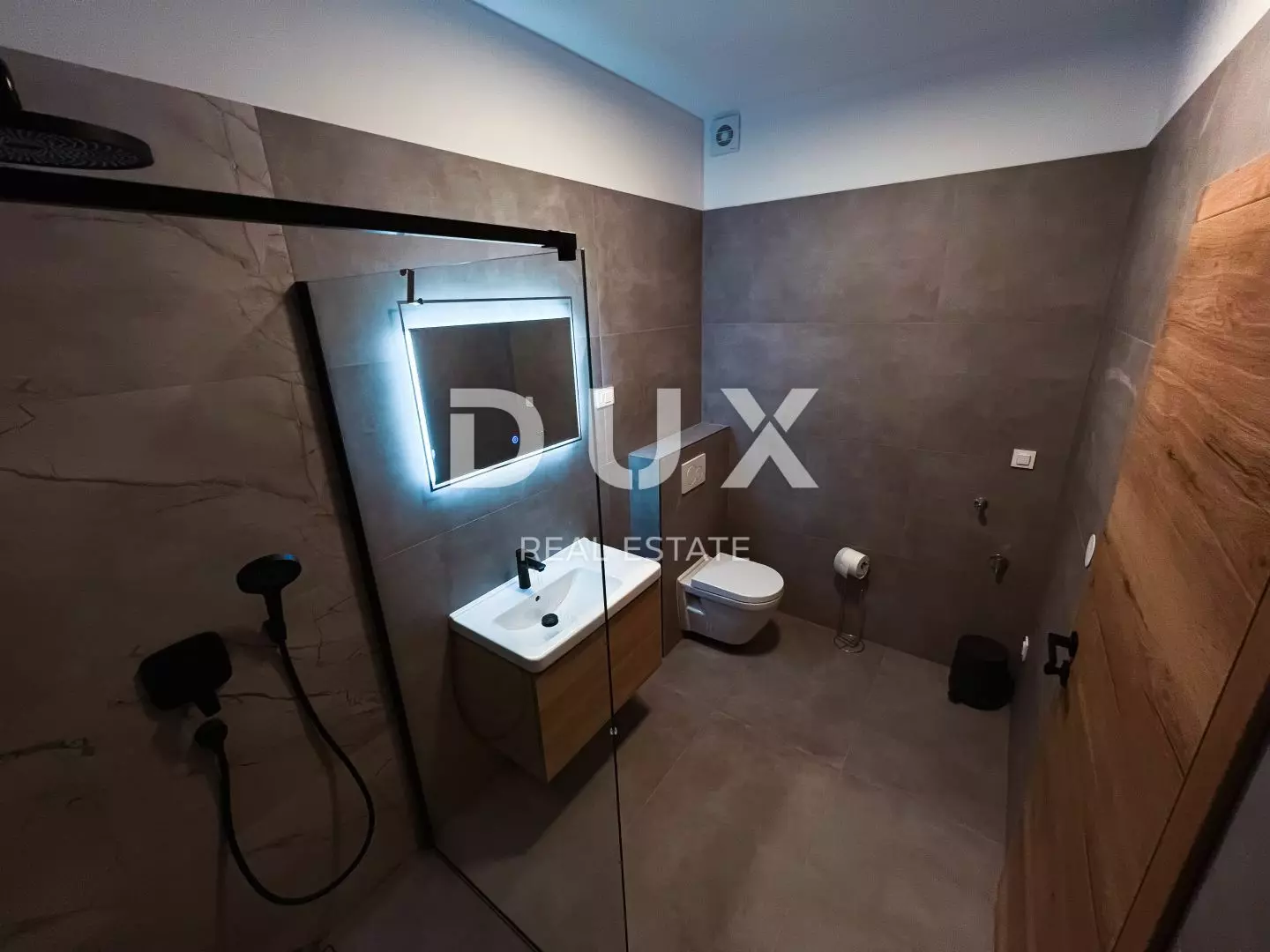 3-bedroom Detached House In Pomer, Croatia (188,19 M²)