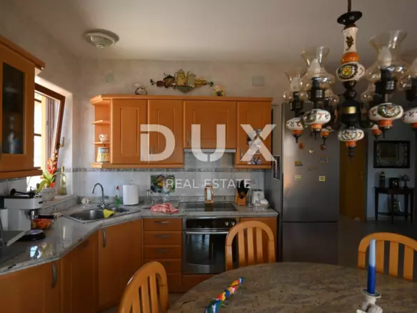3-bedroom Apartment In Rabac, Croatia (105,42 M²)