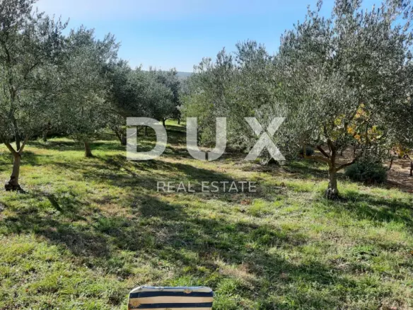 Land In Pridraga, Croatia (1.080 M²)