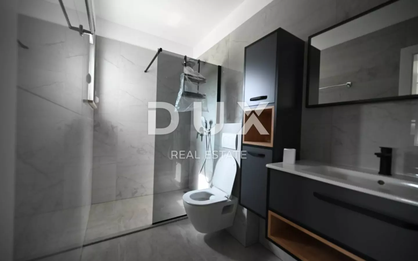 5-bedroom Villa In Kanfanar, Croatia (360 M²)