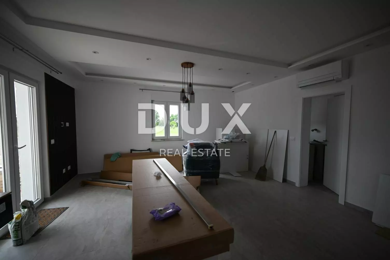 5-bedroom Villa In Kanfanar, Croatia (360 M²)
