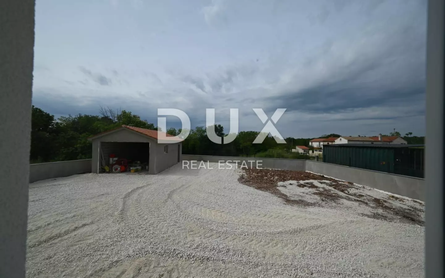 5-bedroom Villa In Kanfanar, Croatia (360 M²)