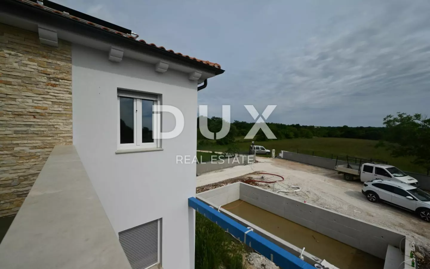 5-bedroom Villa In Kanfanar, Croatia (360 M²)
