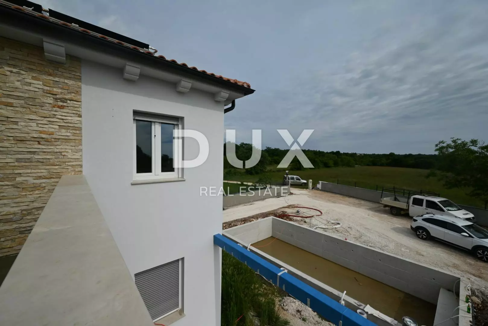 5-bedroom Villa In Kanfanar, Croatia (360 M²)