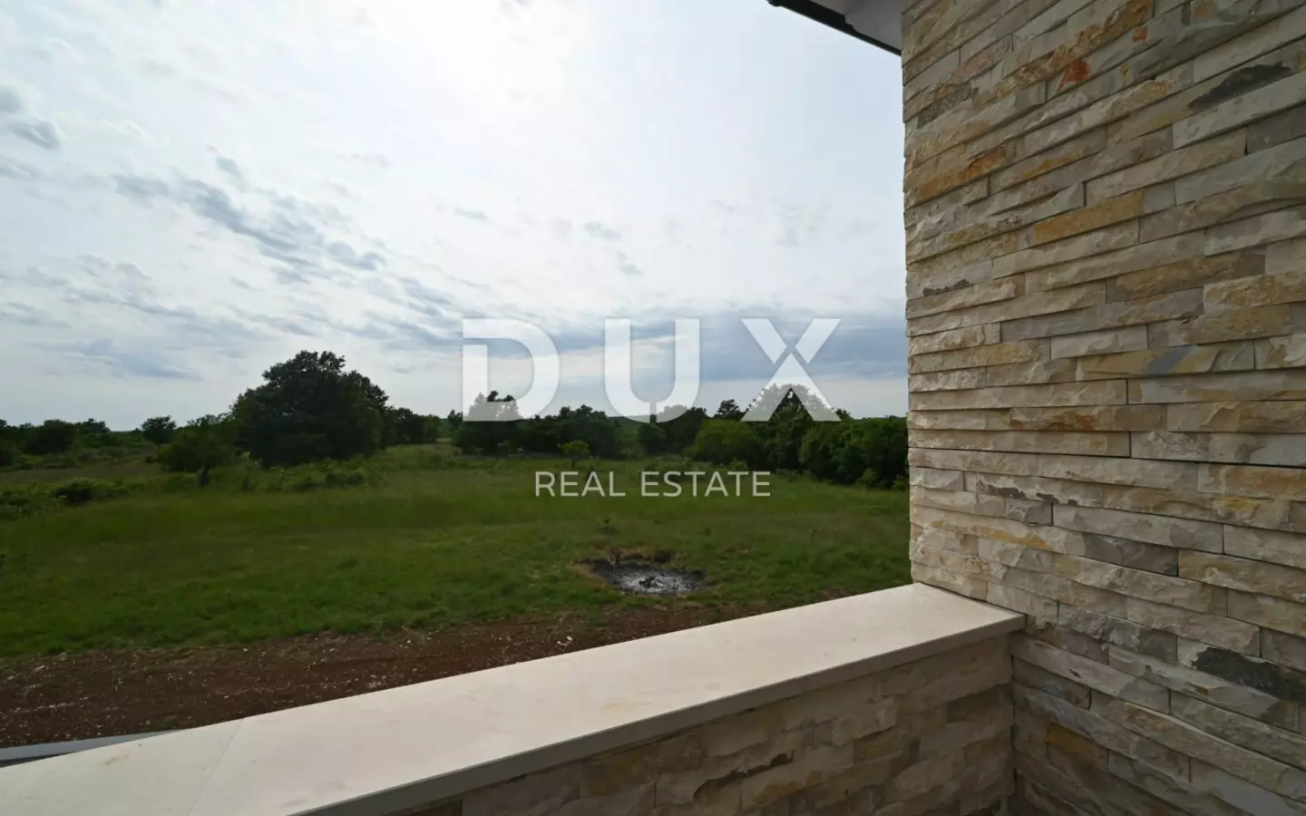 5-bedroom Villa In Kanfanar, Croatia (360 M²)
