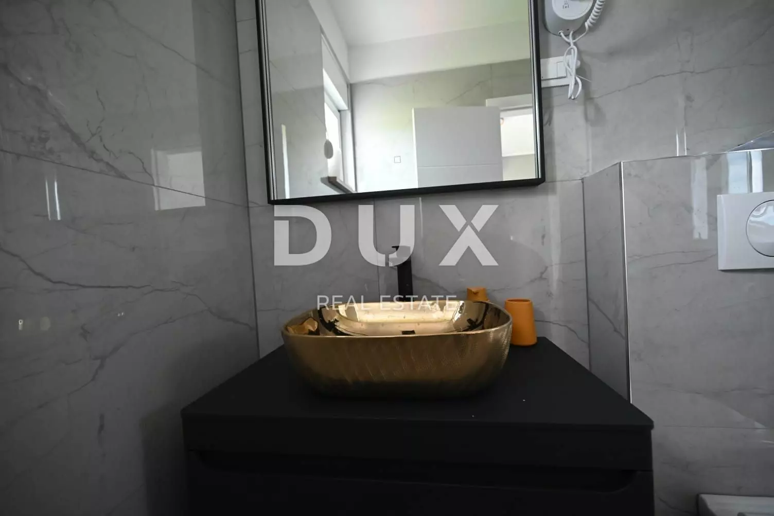 5-bedroom Villa In Kanfanar, Croatia (360 M²)