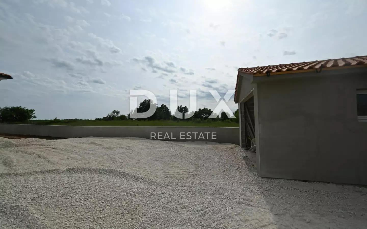 5-bedroom Villa In Kanfanar, Croatia (360 M²)