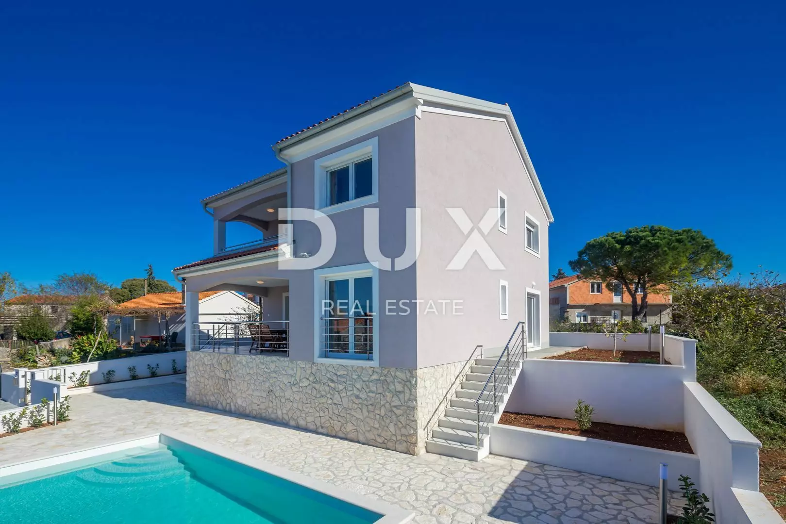 4-bedroom Villa In Linardići, Croatia (170 M²)