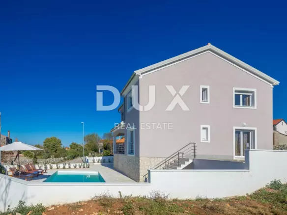4-bedroom Villa In Linardići, Croatia (170 M²)