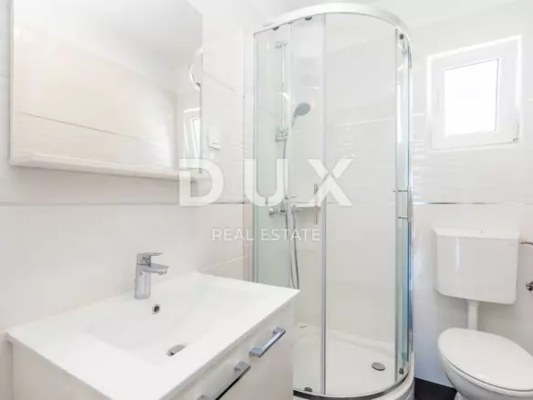 4-bedroom Villa In Linardići, Croatia (170 M²)