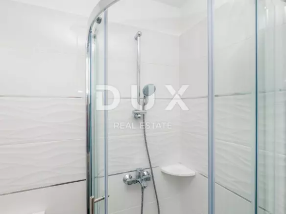 4-bedroom Villa In Linardići, Croatia (170 M²)