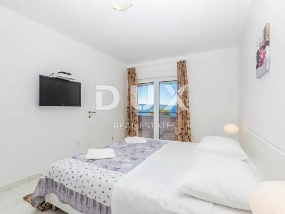 4-bedroom Villa In Linardići, Croatia (170 M²)