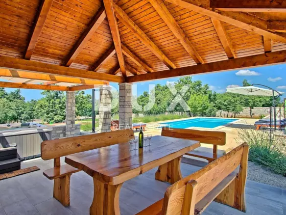 4-bedroom Detached House In Svetvinčenat, Croatia (294 M²)