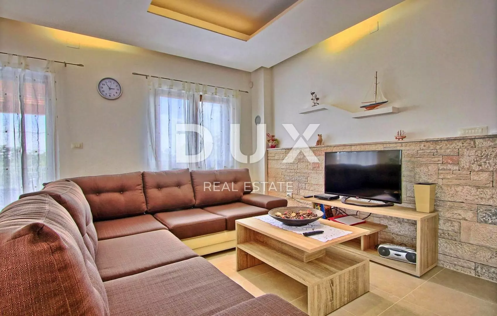 4-bedroom Detached House In Svetvinčenat, Croatia (294 M²)
