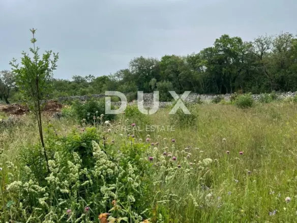 Land In Malinska, Croatia (700 M²)