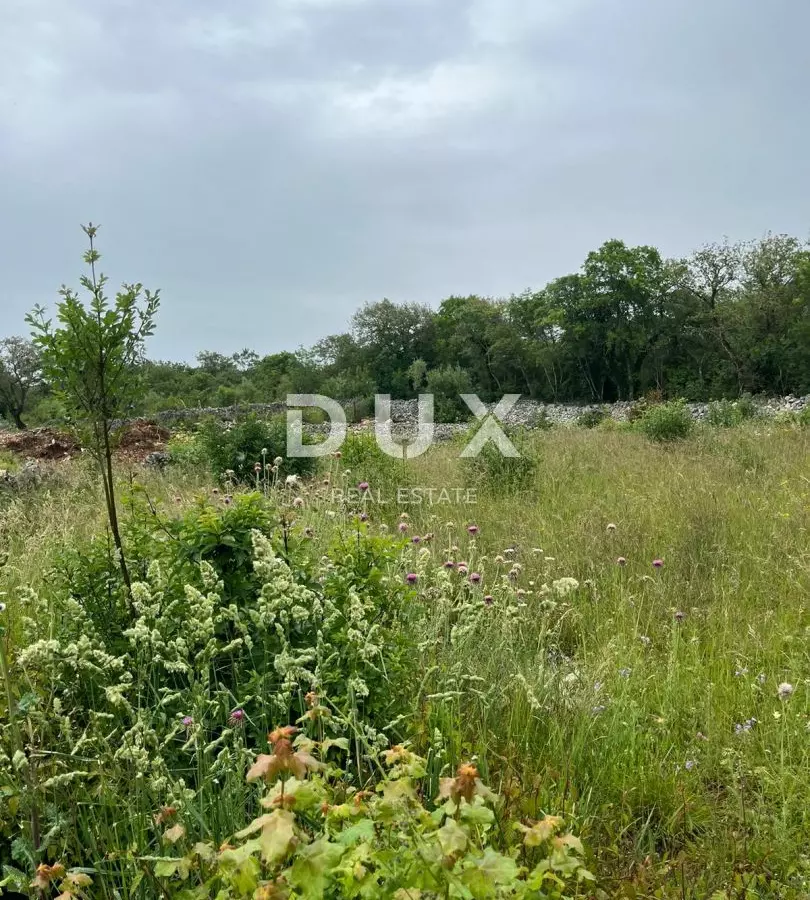Land In Malinska, Croatia (852 M²)