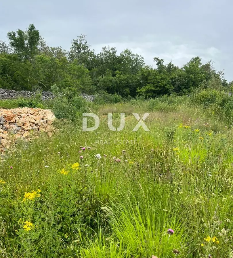 Land In Malinska, Croatia (852 M²)