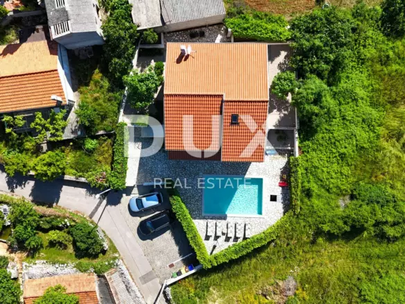 4-bedroom Villa In Linardići, Croatia (170 M²)