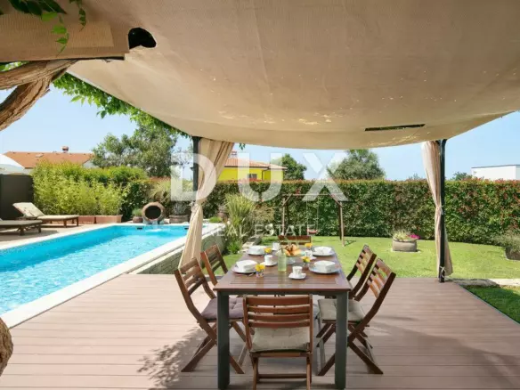 4-bedroom Villa In Poreč, Croatia (330 M²)