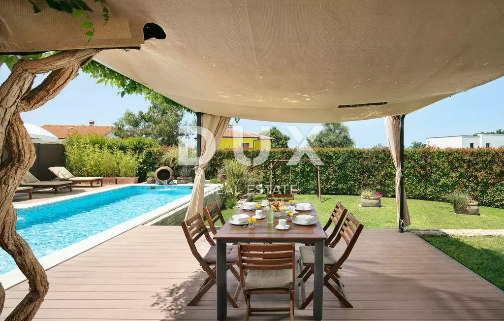 4-bedroom Villa In Poreč, Croatia (330 M²)