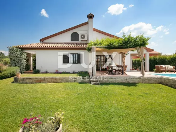 4-bedroom Villa In Poreč, Croatia (330 M²)