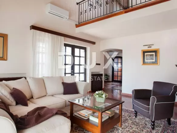 4-bedroom Villa In Poreč, Croatia (330 M²)