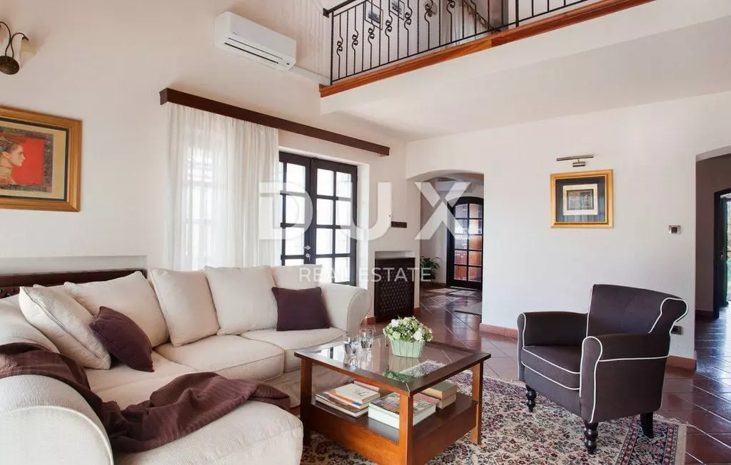 4-bedroom Villa In Poreč, Croatia (330 M²)