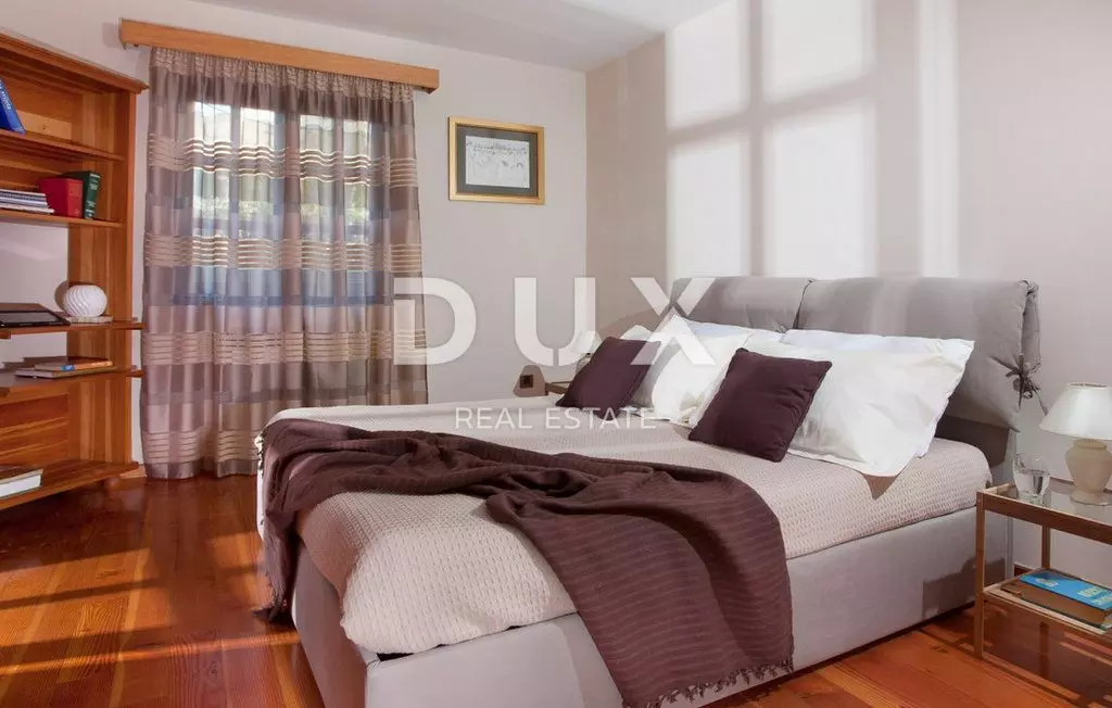 4-bedroom Villa In Poreč, Croatia (330 M²)