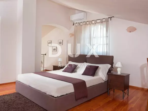 4-bedroom Villa In Poreč, Croatia (330 M²)