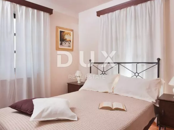 4-bedroom Villa In Poreč, Croatia (330 M²)