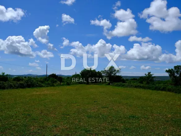 Land In Tinj, Croatia (1.395 M²)