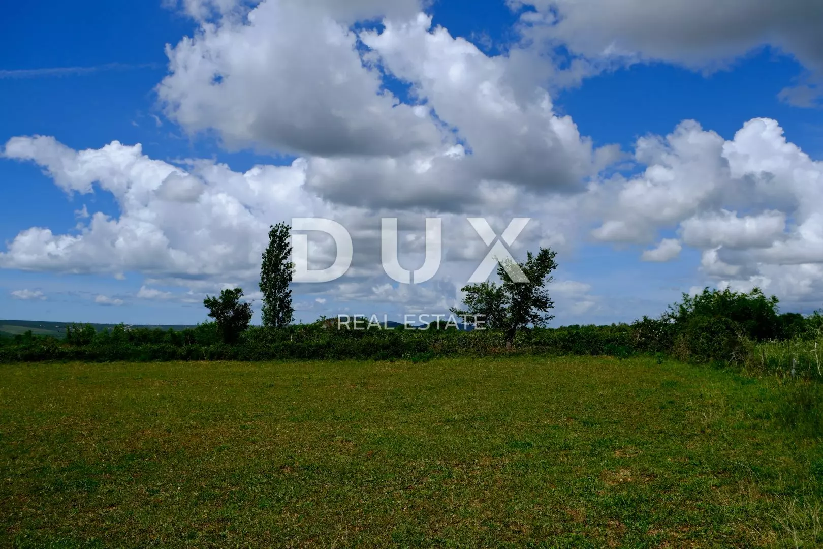 Land In Tinj, Croatia (1.395 M²)
