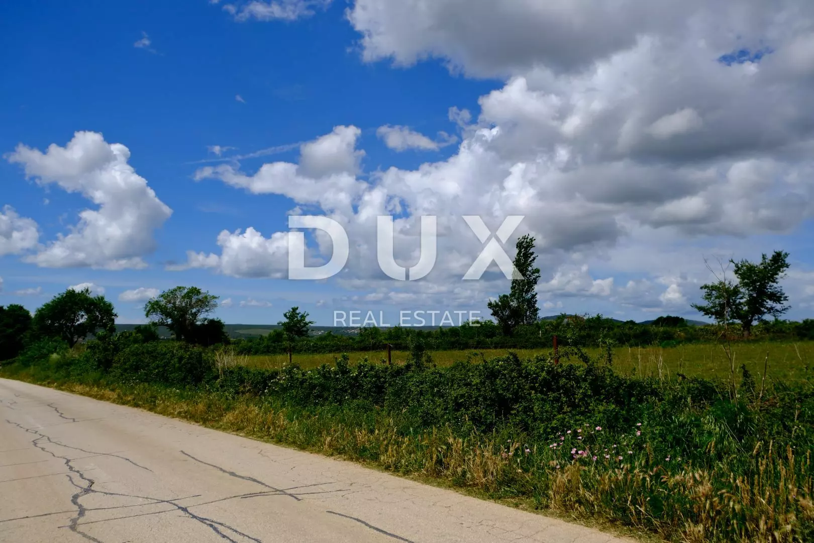 Land In Tinj, Croatia (1.395 M²)