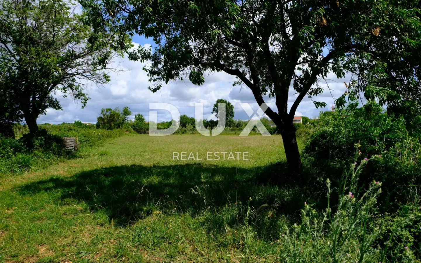 Land In Tinj, Croatia (1.395 M²)