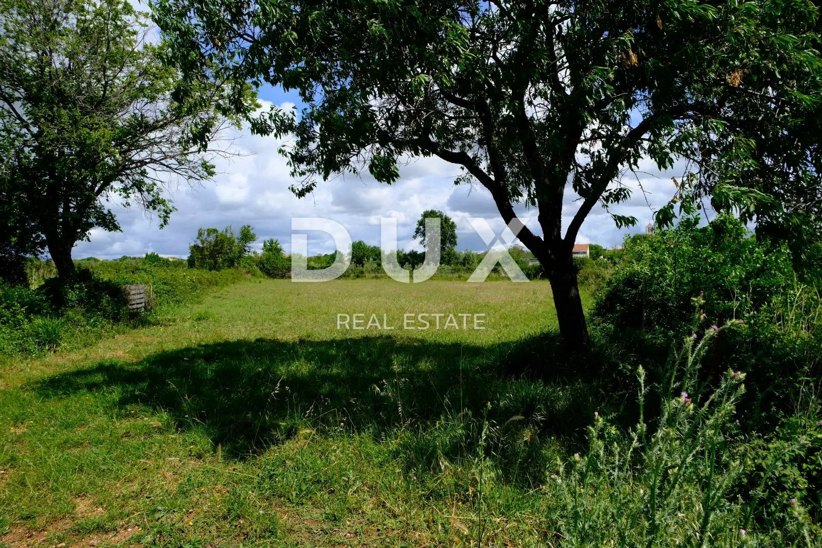 Land In Tinj, Croatia (1.395 M²)