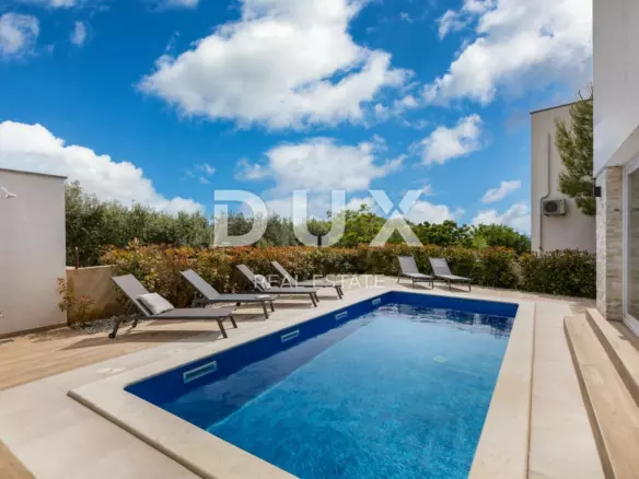 5-bedroom Detached House In Fažana, Croatia (360 M²)