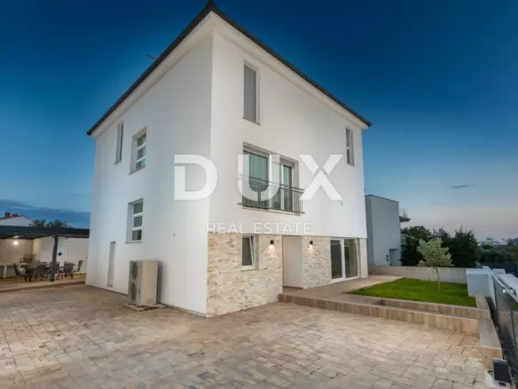 5-bedroom Detached House In Fažana, Croatia (360 M²)