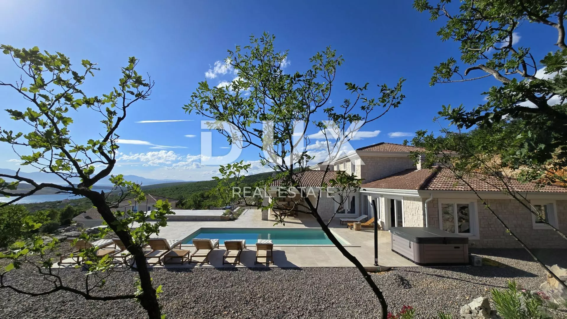 4-bedroom Villa In Jadranovo, Croatia (200 M²)