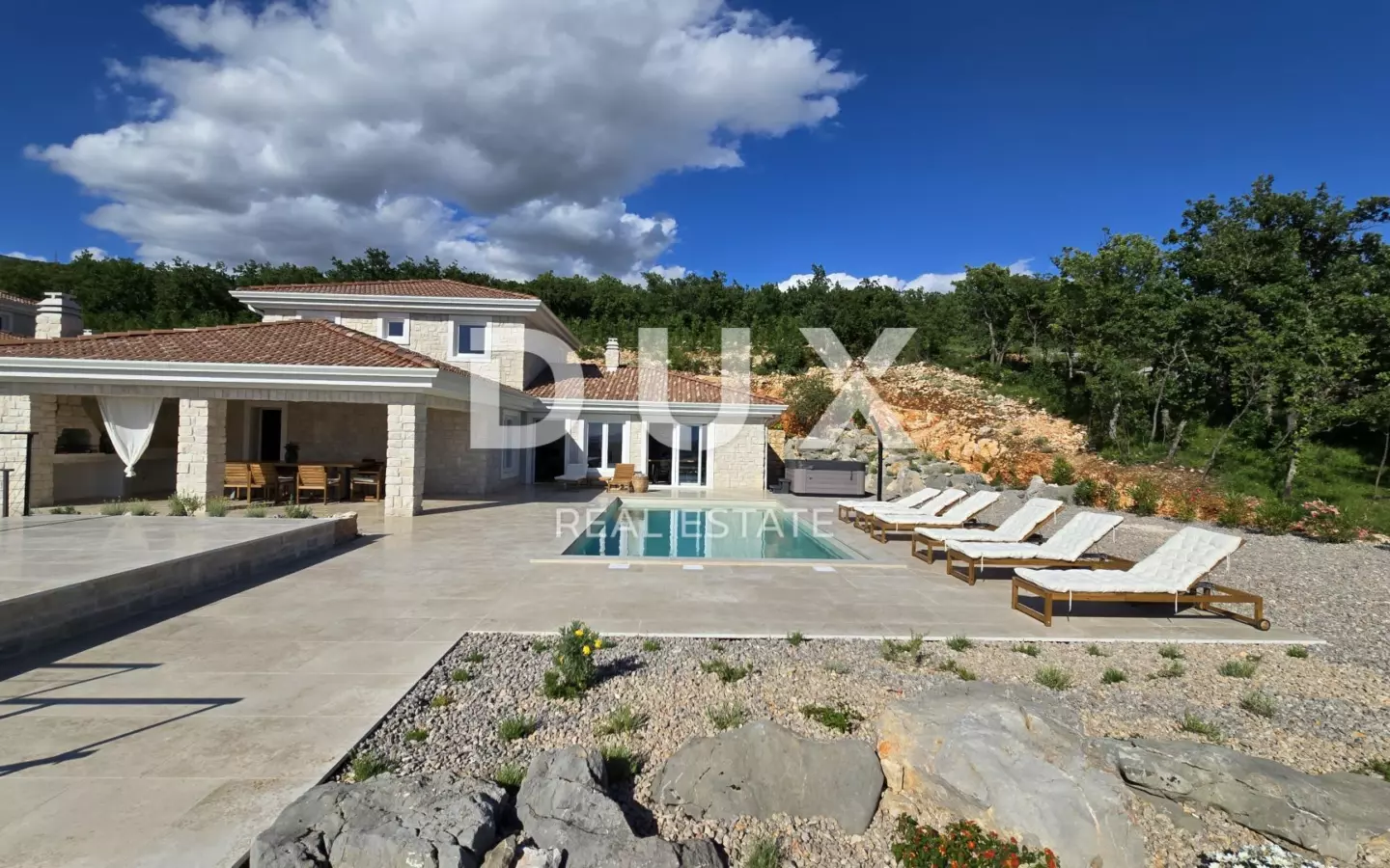 4-bedroom Villa In Jadranovo, Croatia (200 M²)