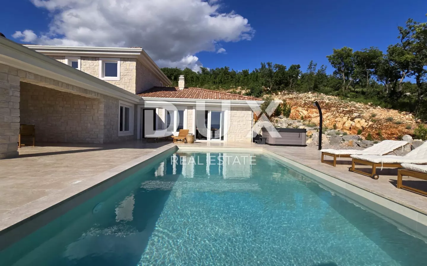 4-bedroom Villa In Jadranovo, Croatia (200 M²)