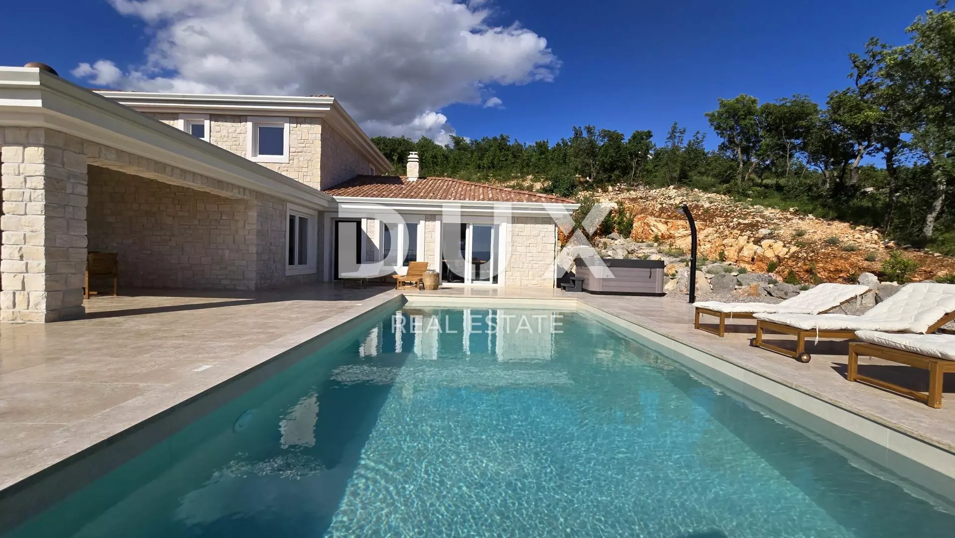 4-bedroom Villa In Jadranovo, Croatia (200 M²)