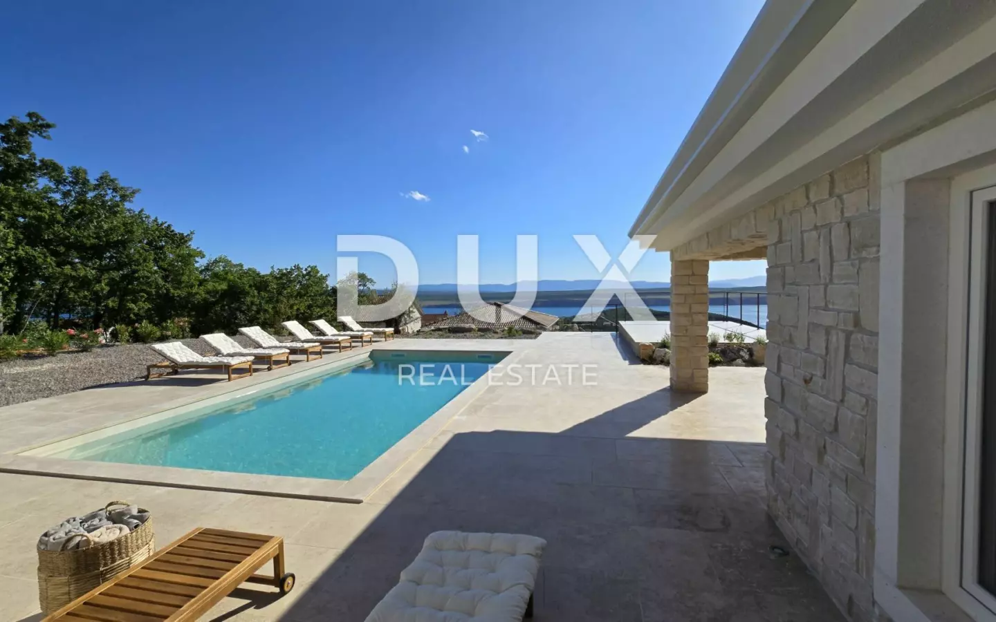 4-bedroom Villa In Jadranovo, Croatia (200 M²)