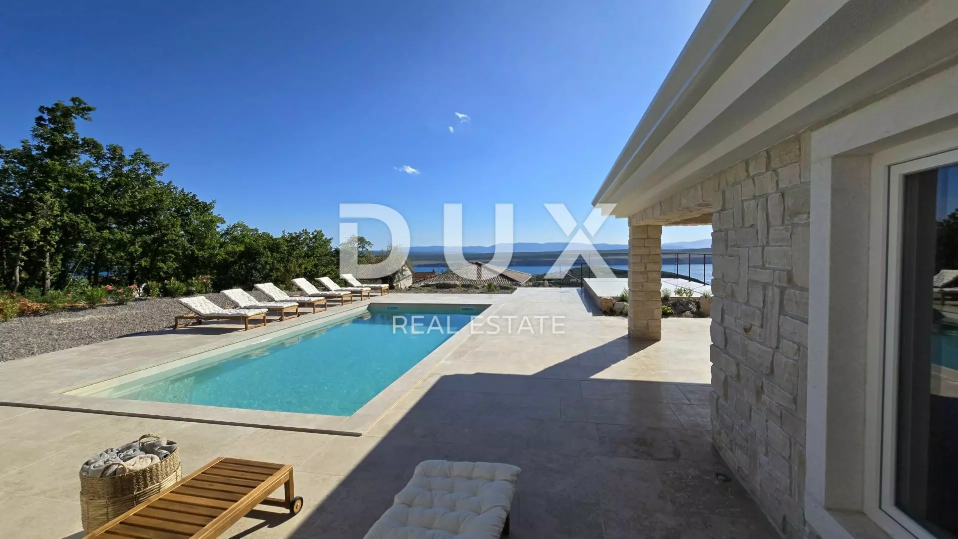4-bedroom Villa In Jadranovo, Croatia (200 M²)