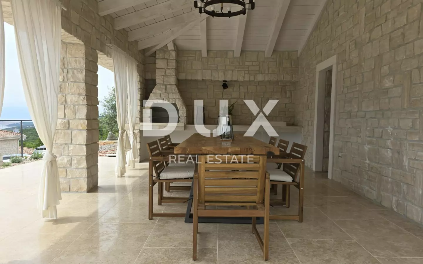 4-bedroom Villa In Jadranovo, Croatia (200 M²)